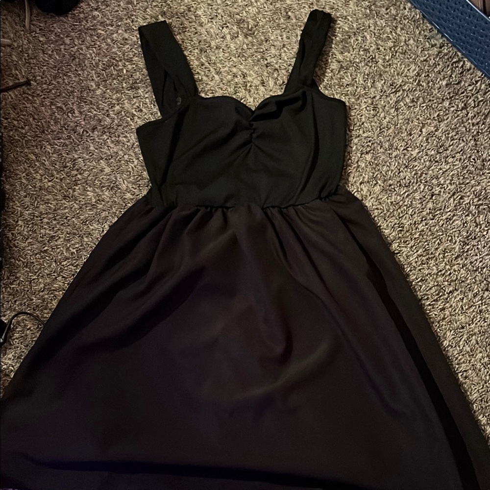 Elegant Black Sleeveless Dress